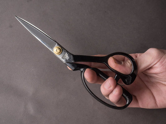 How Do Heavy-Duty Fabric Scissors Simplify the Process of Quilting?