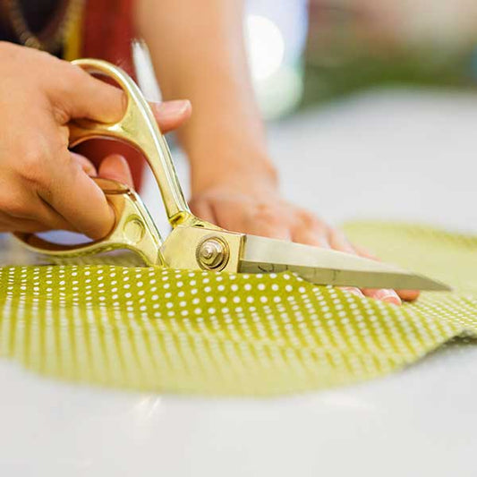 What Not to Use Fabric Scissors On？