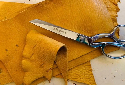 How Blade Material Affects Fabric Scissor Performance?