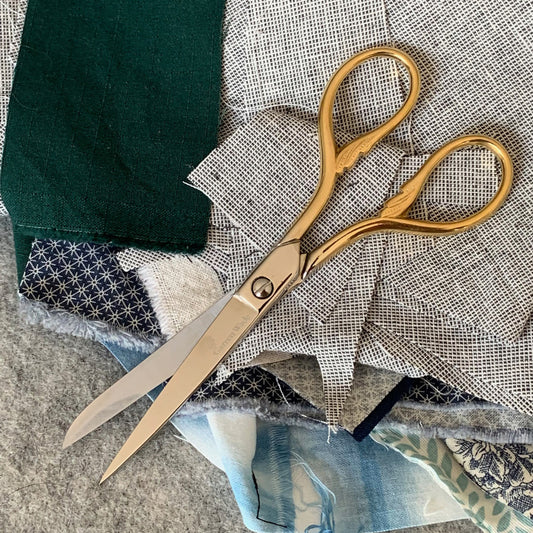 What Should You Look for When Buying Heavy-Duty Fabric Scissors?