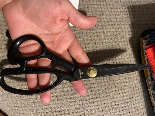 Cutting with Ease: Innovations in Fabric Scissor Design for Accessibility
