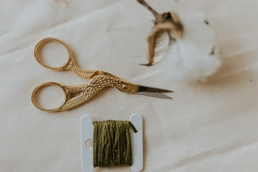Why Do Professionals Prefer Heavy-Duty Fabric Scissors?
