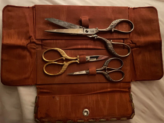 What Are the Best Sewing Scissors for Different Fabrics?